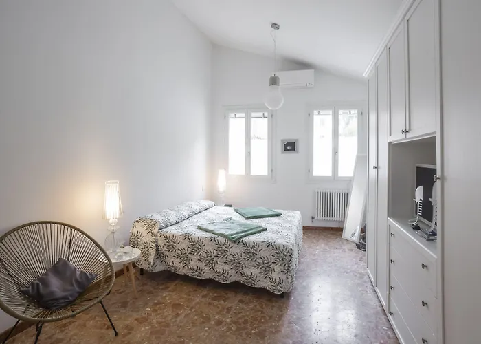 Ca' De La Gondola, Murano *