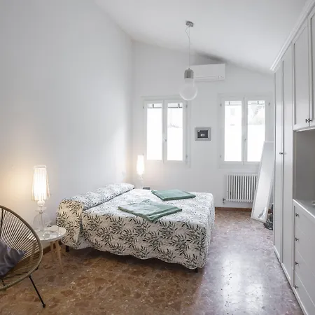 Ca' De La Gondola, Murano *